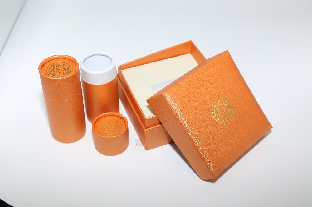 廣州包裝盒印刷廠：幫你打造獨一無二的禮品盒、食品盒和灑具盒！